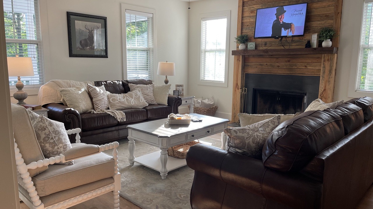 Photo of Livingroom in Sautee Nacoochee
