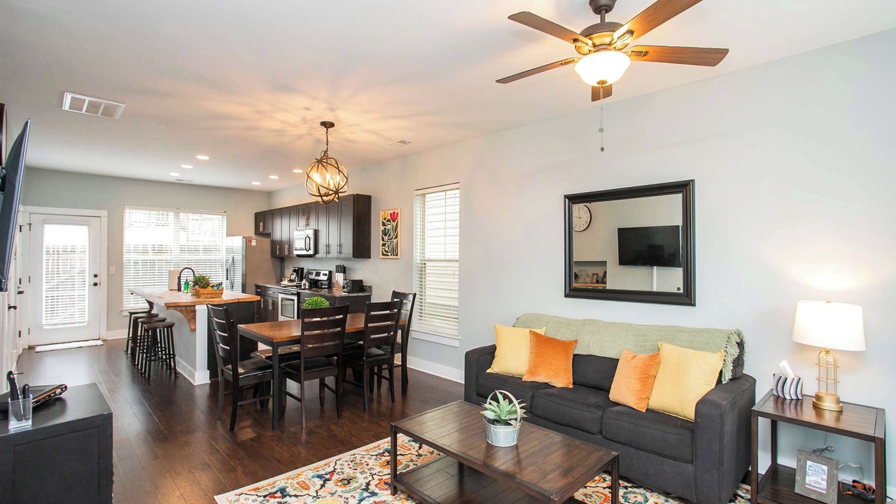 Photo of Livingroom in Inglewood
