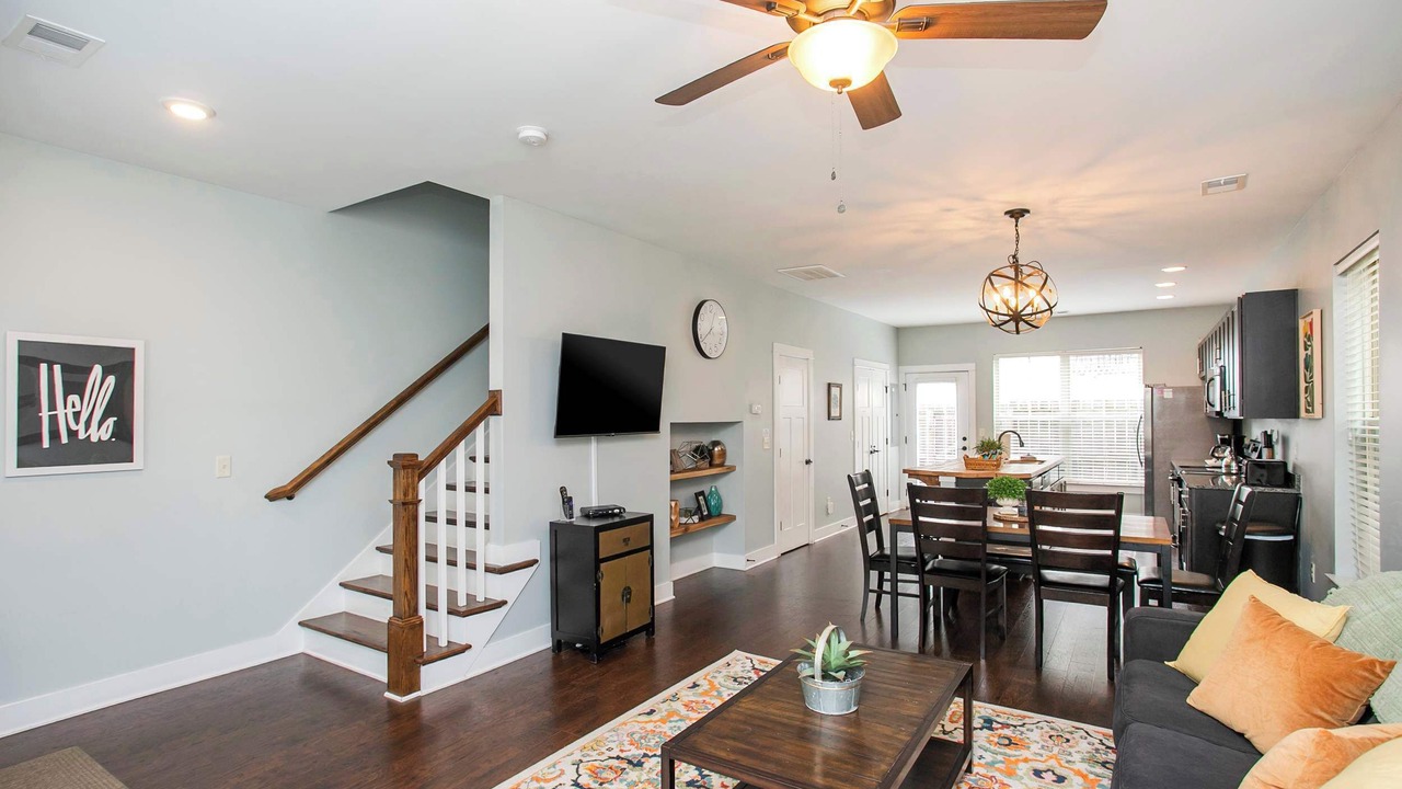 Photo of Livingroom in Inglewood