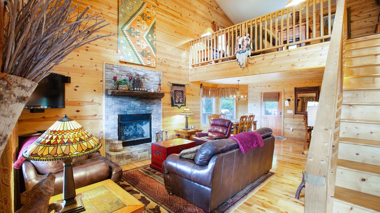 Photo of Bedroom in Hiawassee
