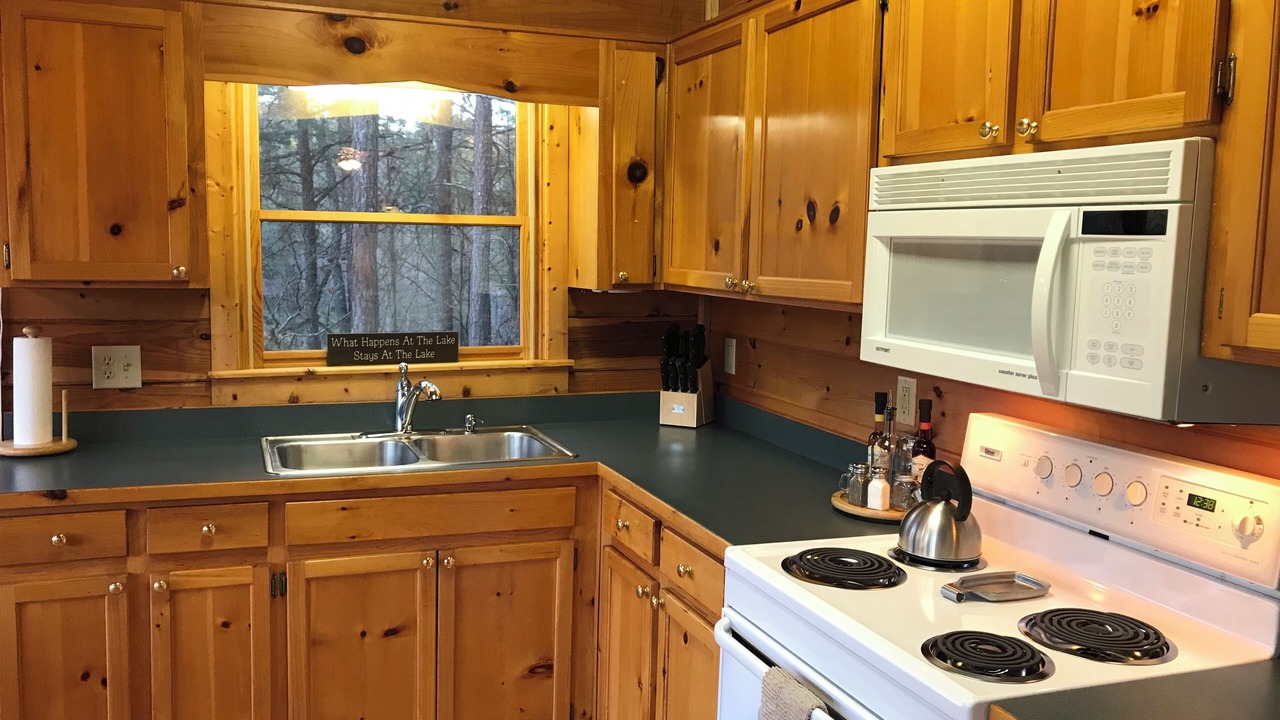 Photo of Kitchen in Cherry Log