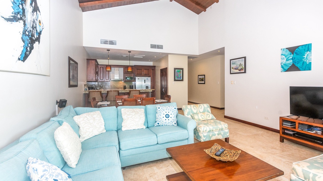 Photo of Livingroom in Pristine Bay