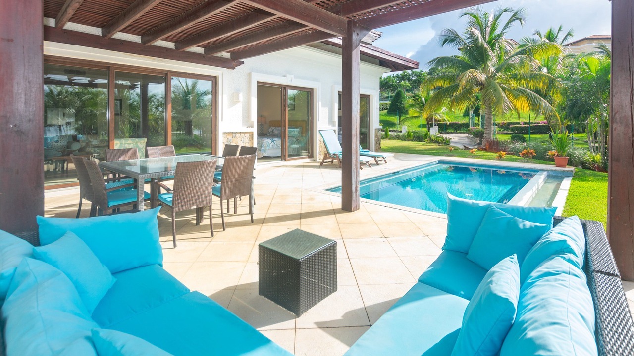 Photo of Outdoor in Pristine Bay