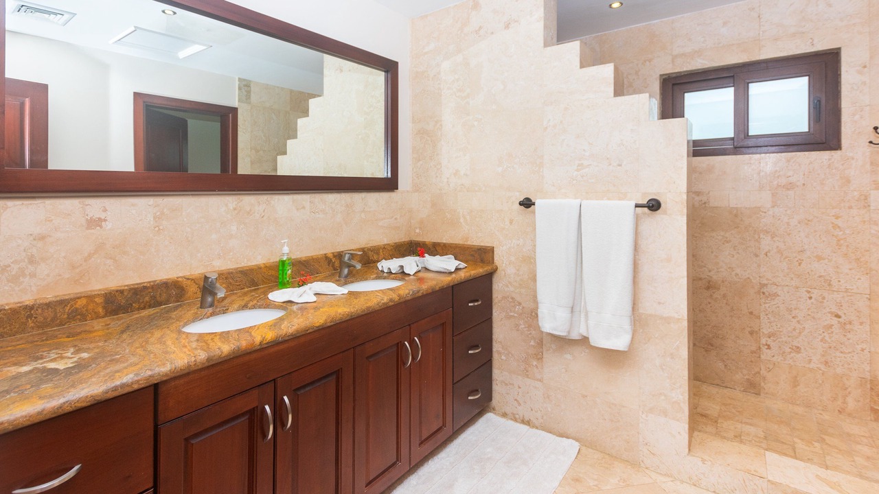 Photo of Bathroom in Pristine Bay