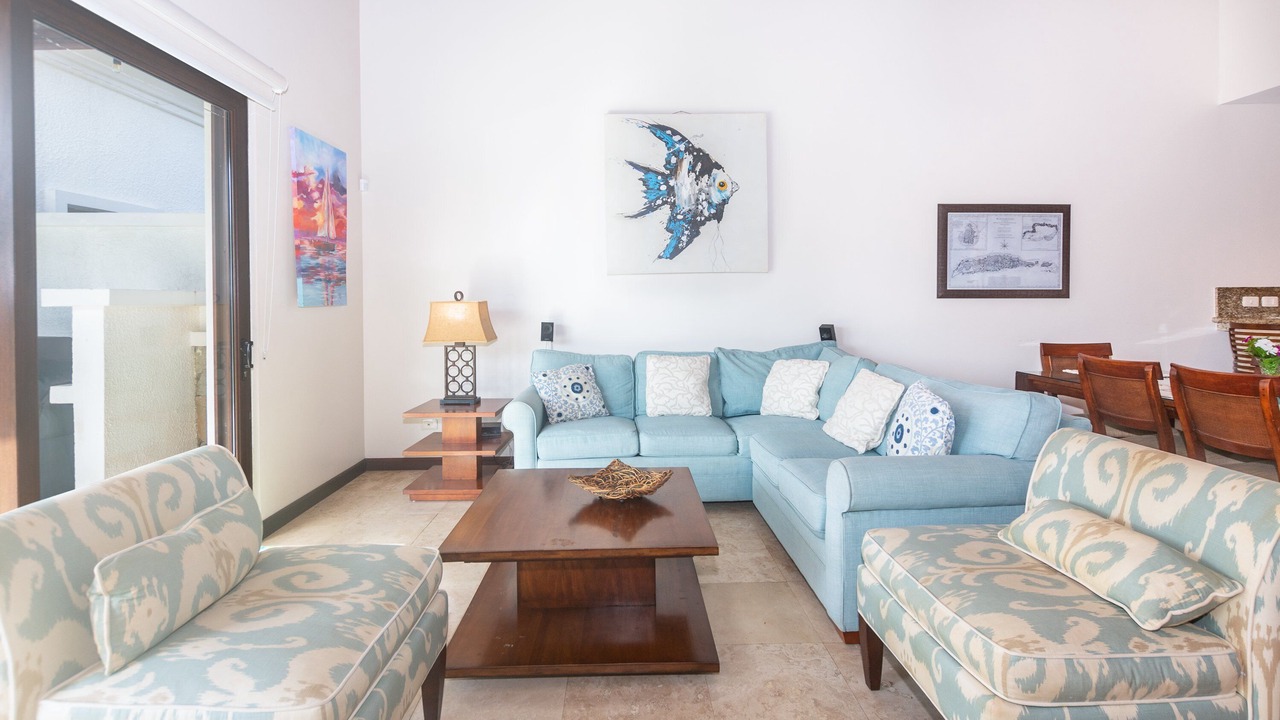 Photo of Livingroom in Pristine Bay