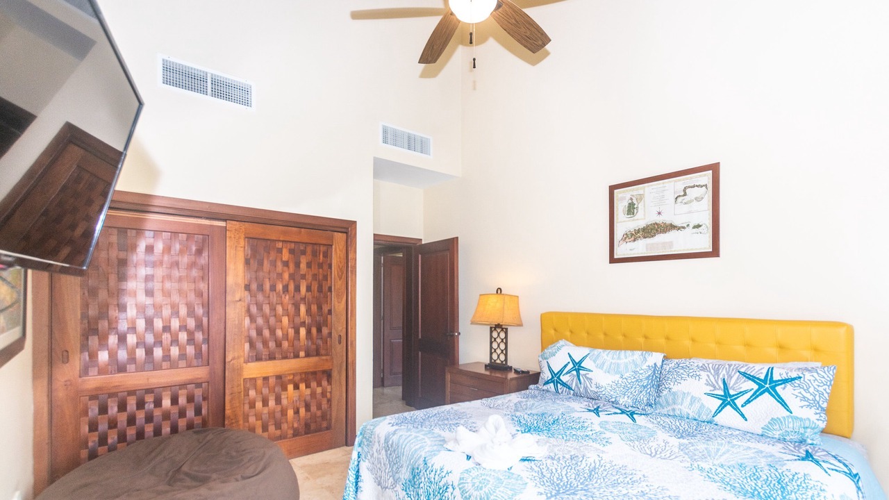 Photo of Bedroom in Pristine Bay