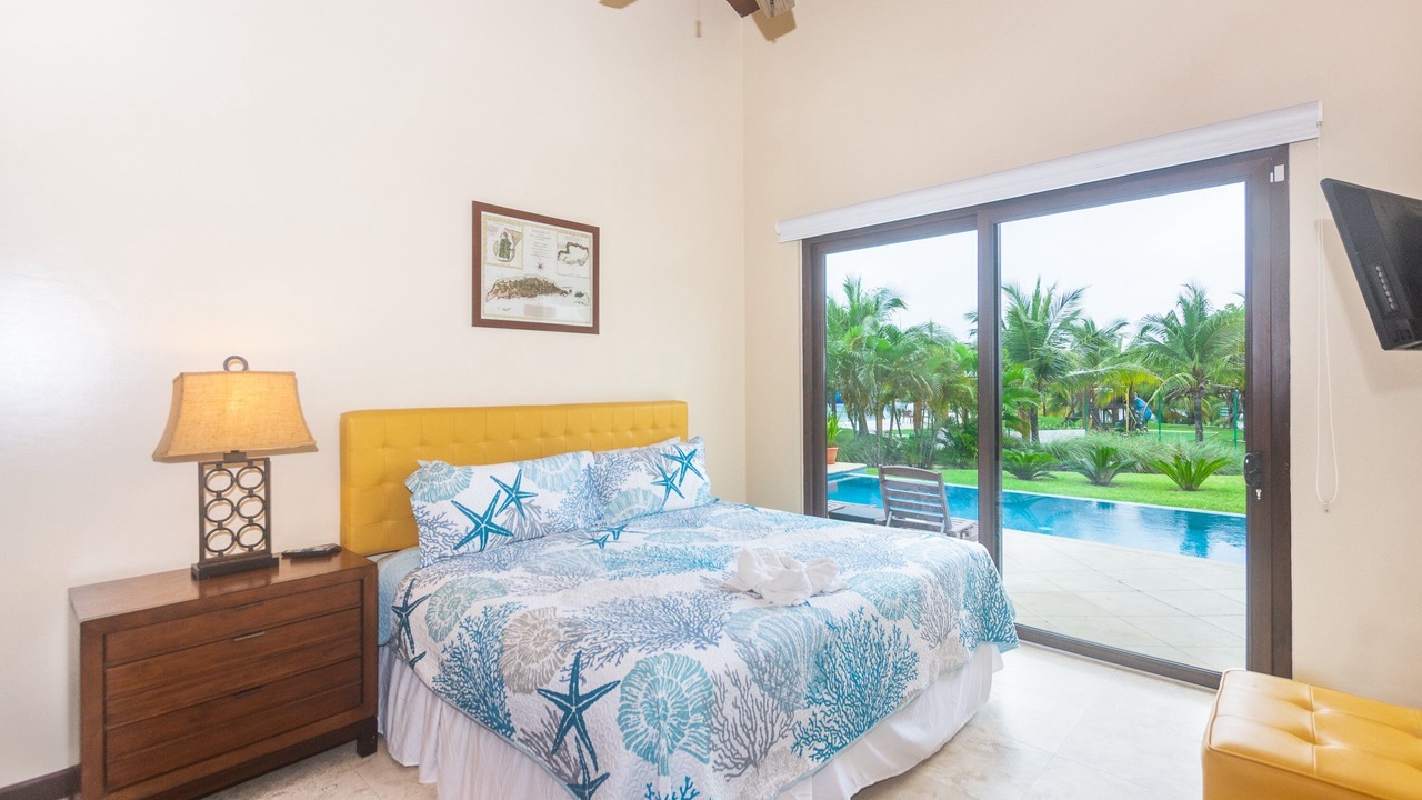 Photo of Bedroom in Pristine Bay