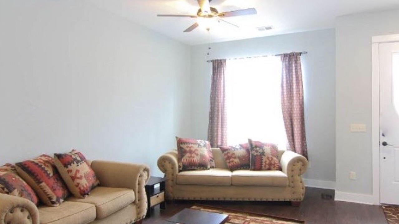 Photo of Livingroom in Inglewood