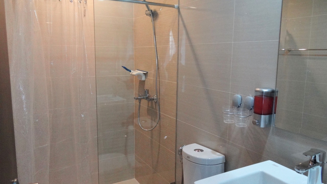 Photo of Bathroom in Salcedo Village