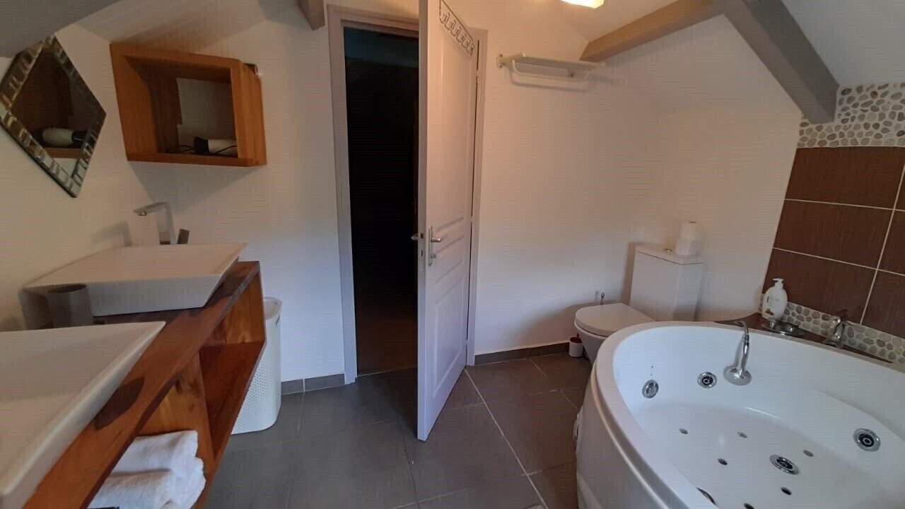 Photo of Bathroom in Pointe de la verdure