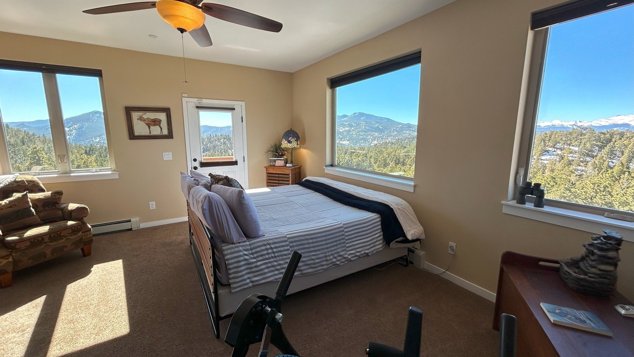 Photo of Bedroom in Coal Creek Canyon