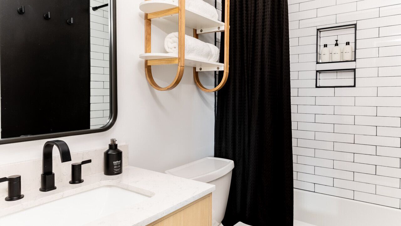 Photo of Bathroom in North Capitol