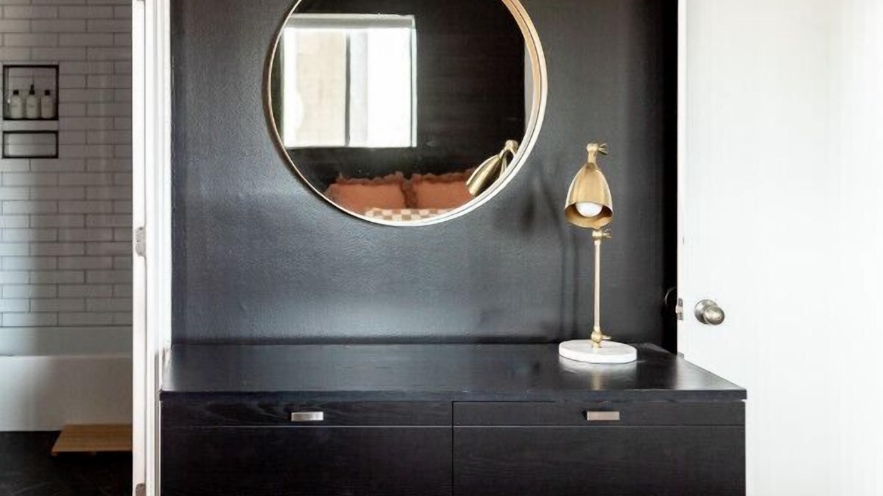 Photo of Bathroom in North Capitol