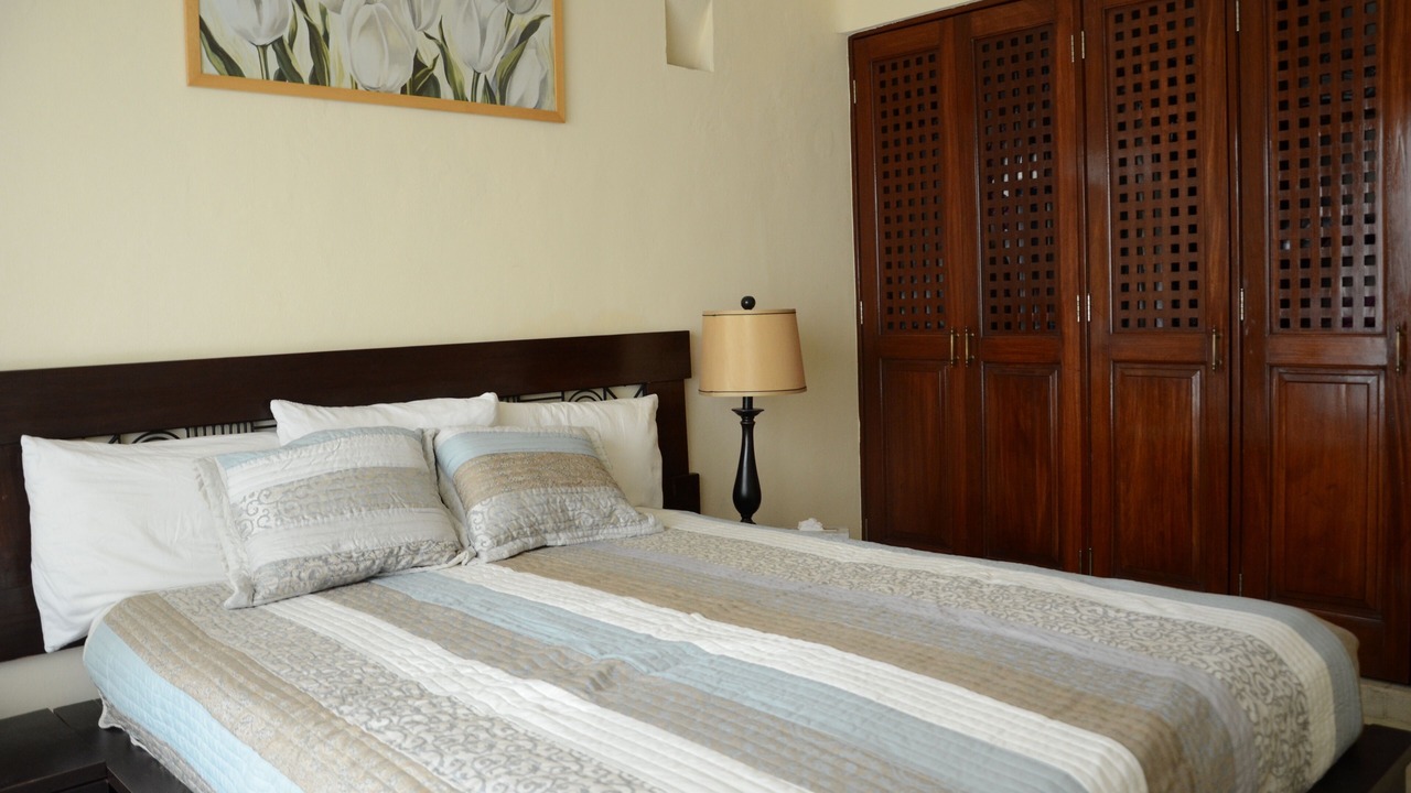 Photo of Bedroom in 12th Street