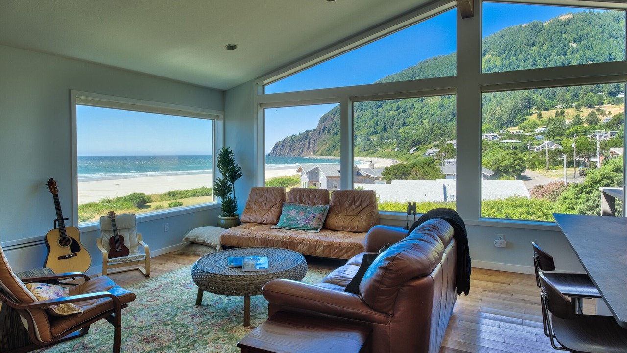 Photo of Bedroom in Neahkahnie Beach