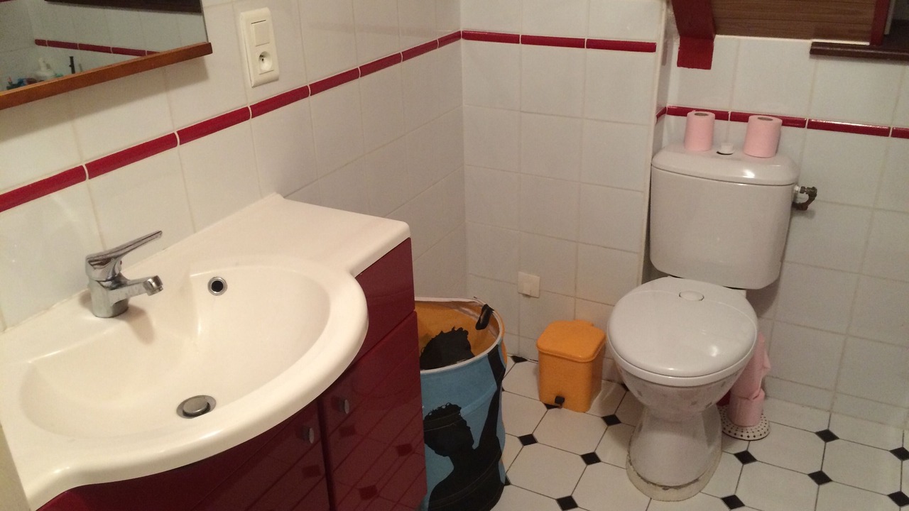 Photo of Bathroom in Hillion