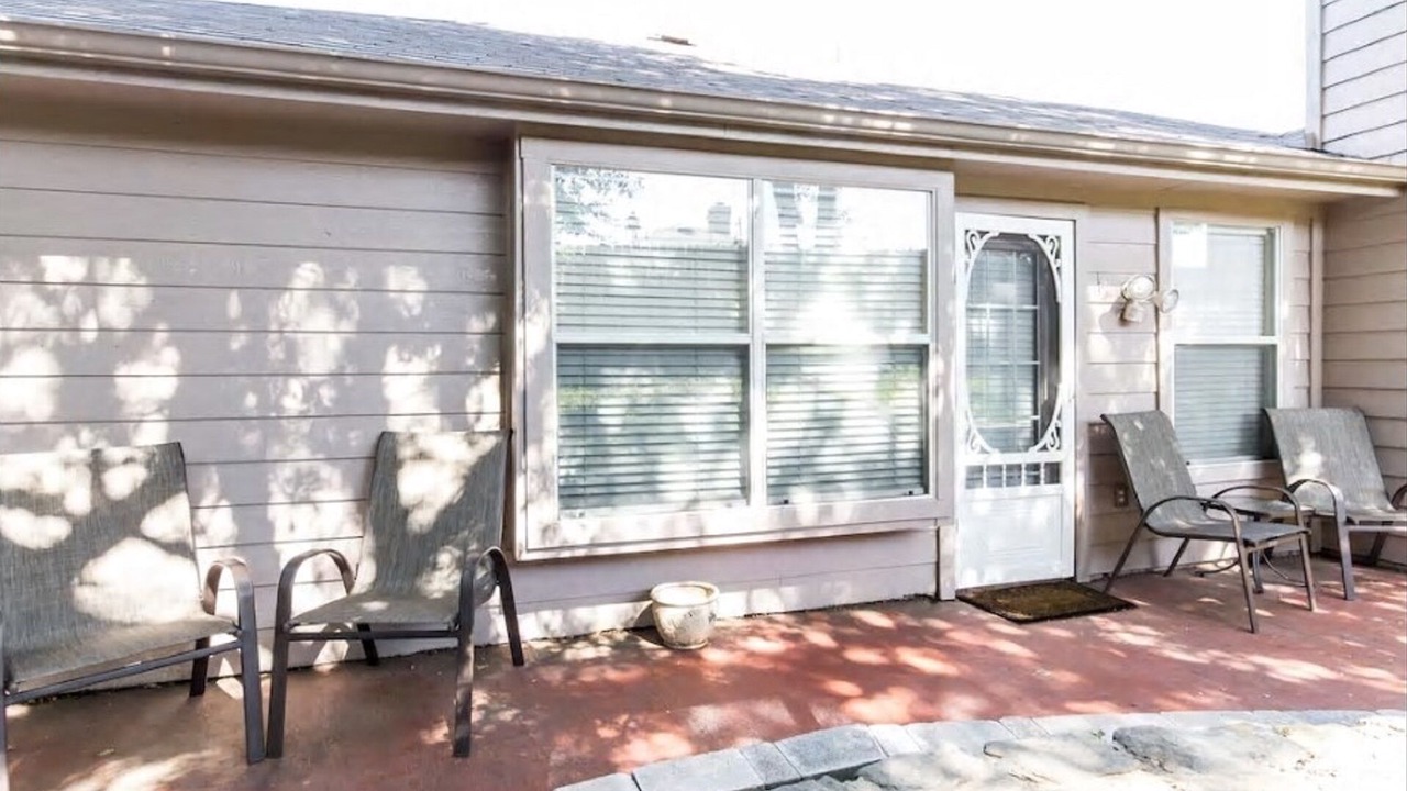 Photo of Patio Balcony in Euless