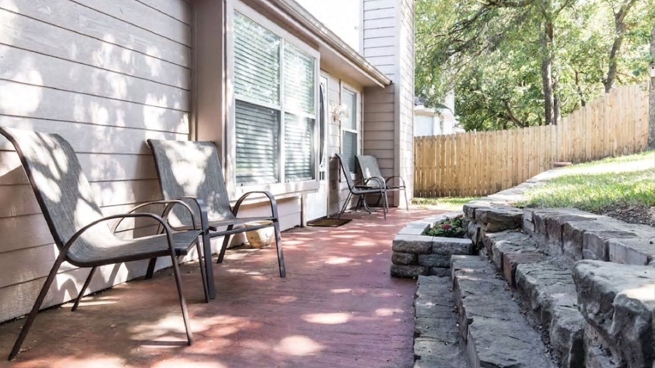Photo of Patio Balcony in Euless