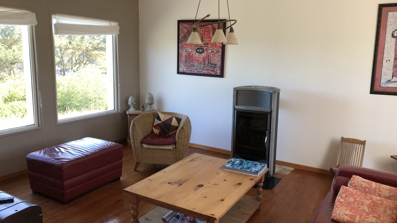 Photo of Livingroom in Tredrez-Locquemeau