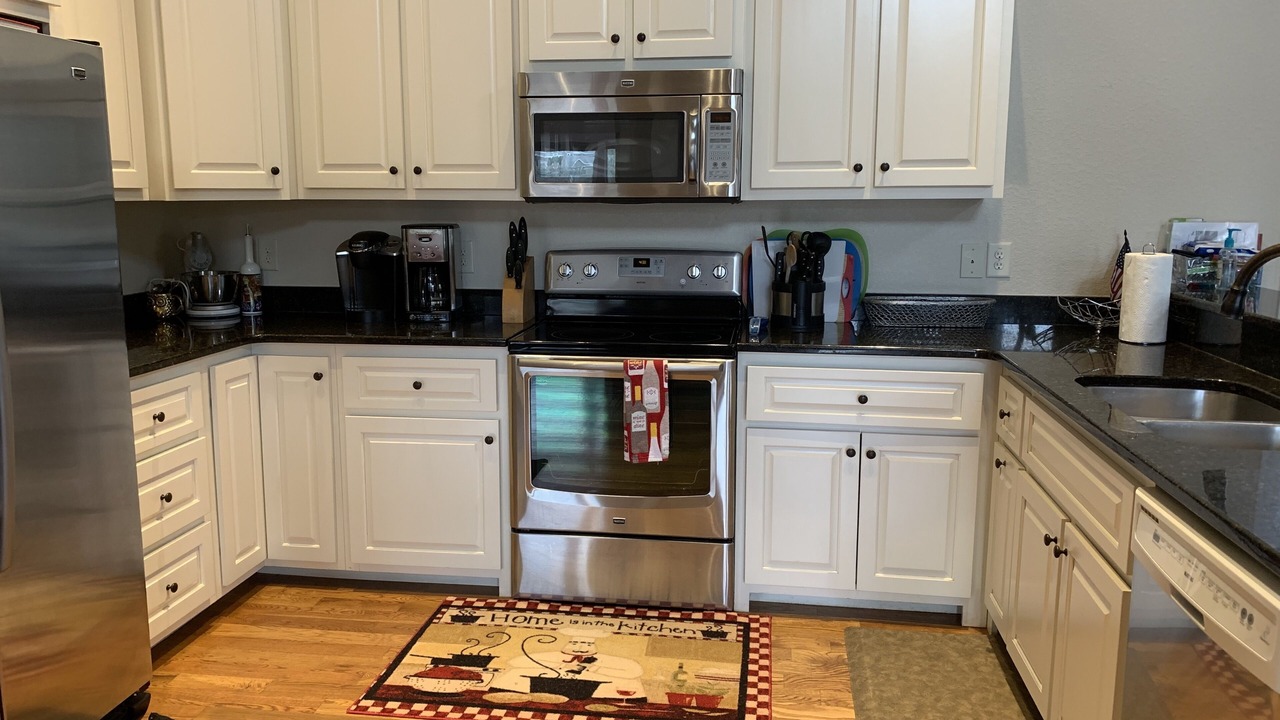 Photo of Kitchen in Hiawassee