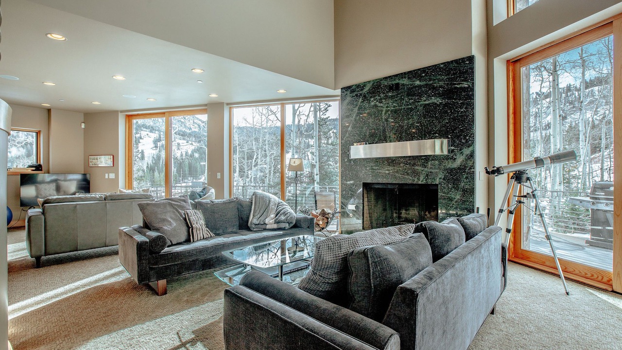 Photo of Livingroom in Salt Lake Mountain Resorts