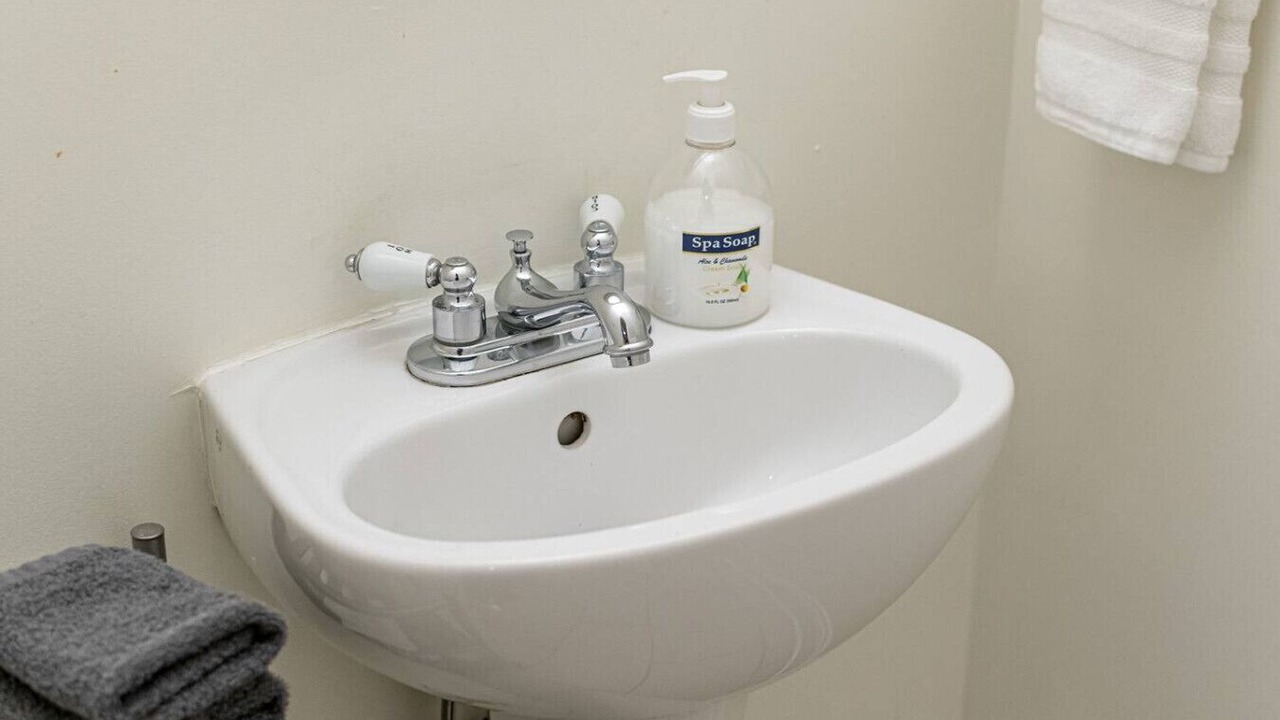 Photo of Bathroom in Hope Gardens