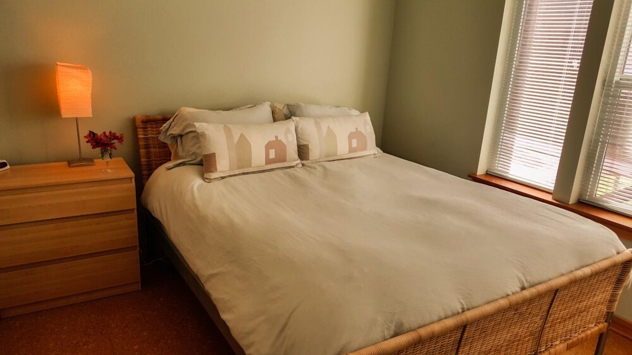 Photo of Bedroom in Netarts