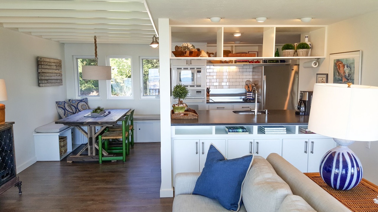 Photo of Livingroom in Happy Camp Hideaway