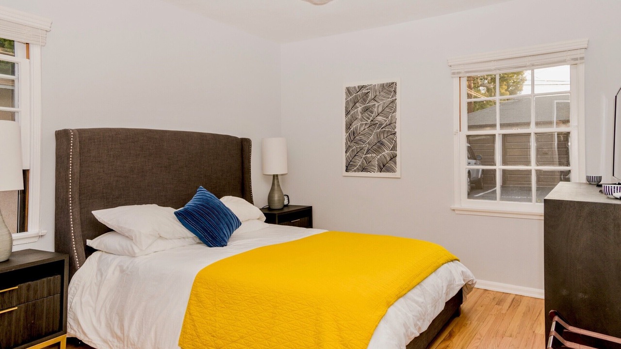 Photo of Bedroom in Burbank