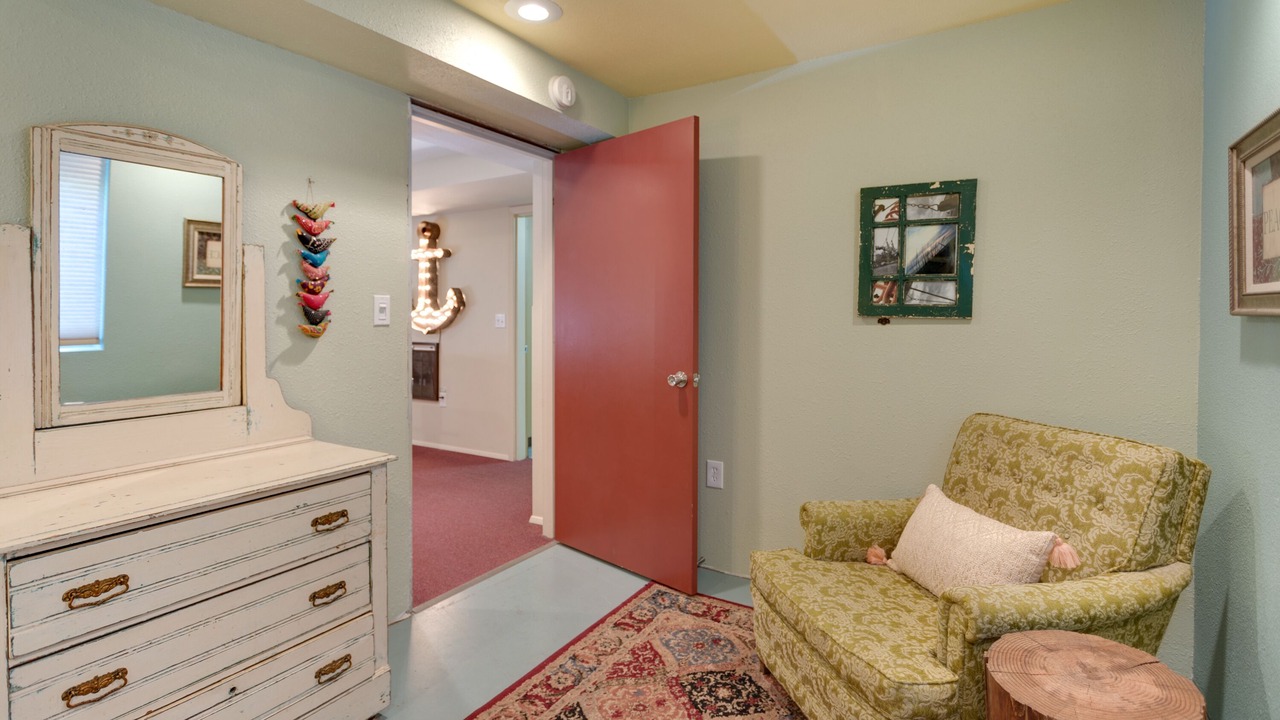 Photo of Bedroom in Manzanita