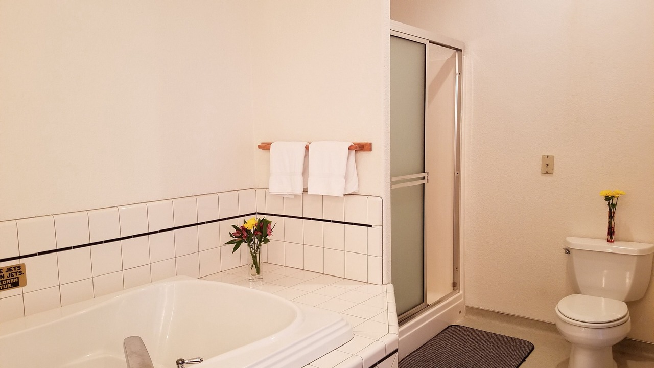 Photo of Bathroom in Netarts