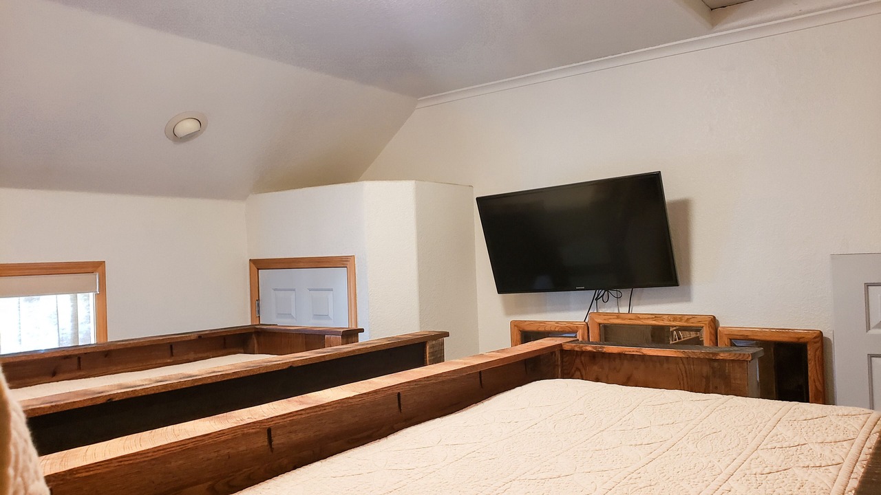 Photo of Bedroom in Netarts