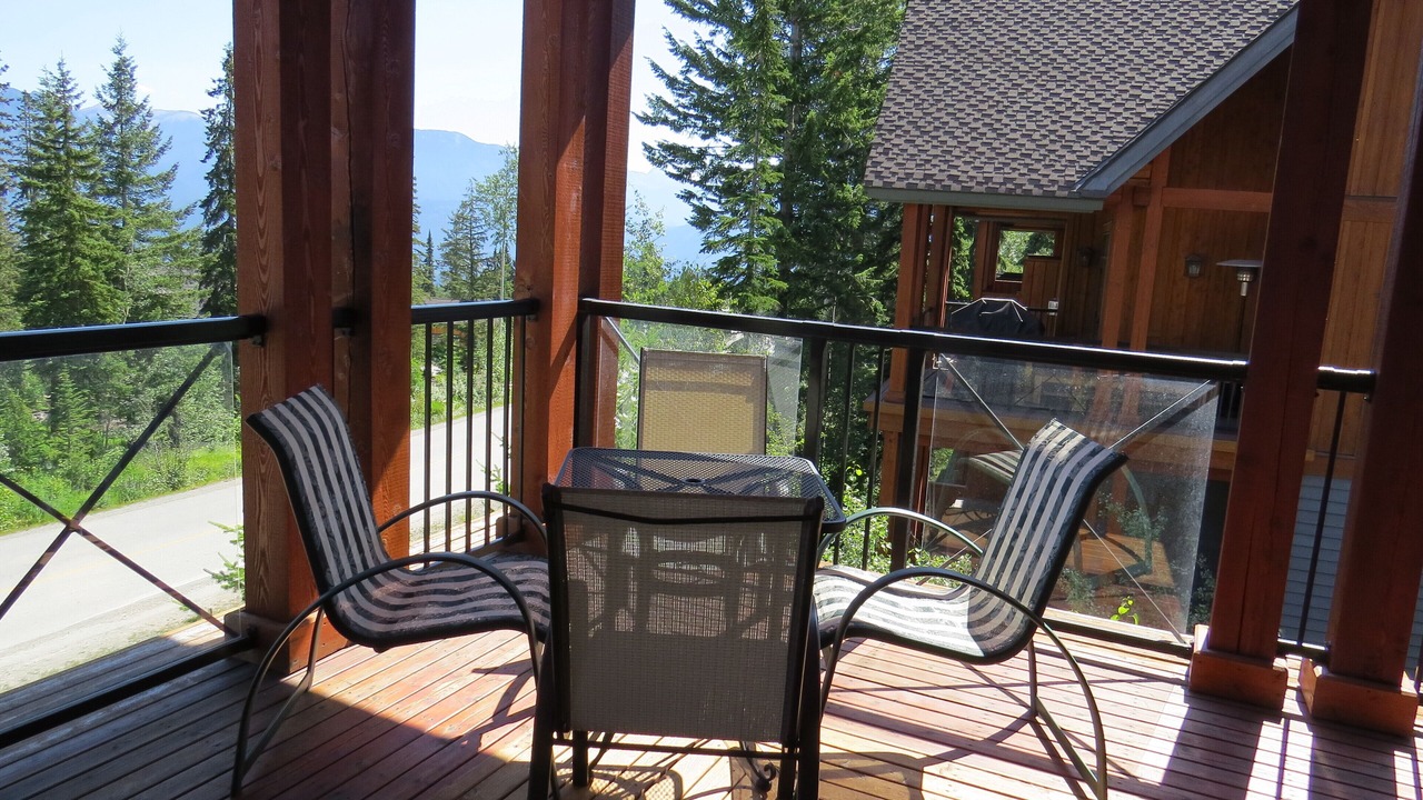 Photo of Outdoor in Golden