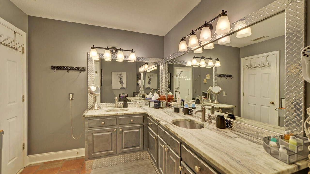 Photo of Bathroom in Helen