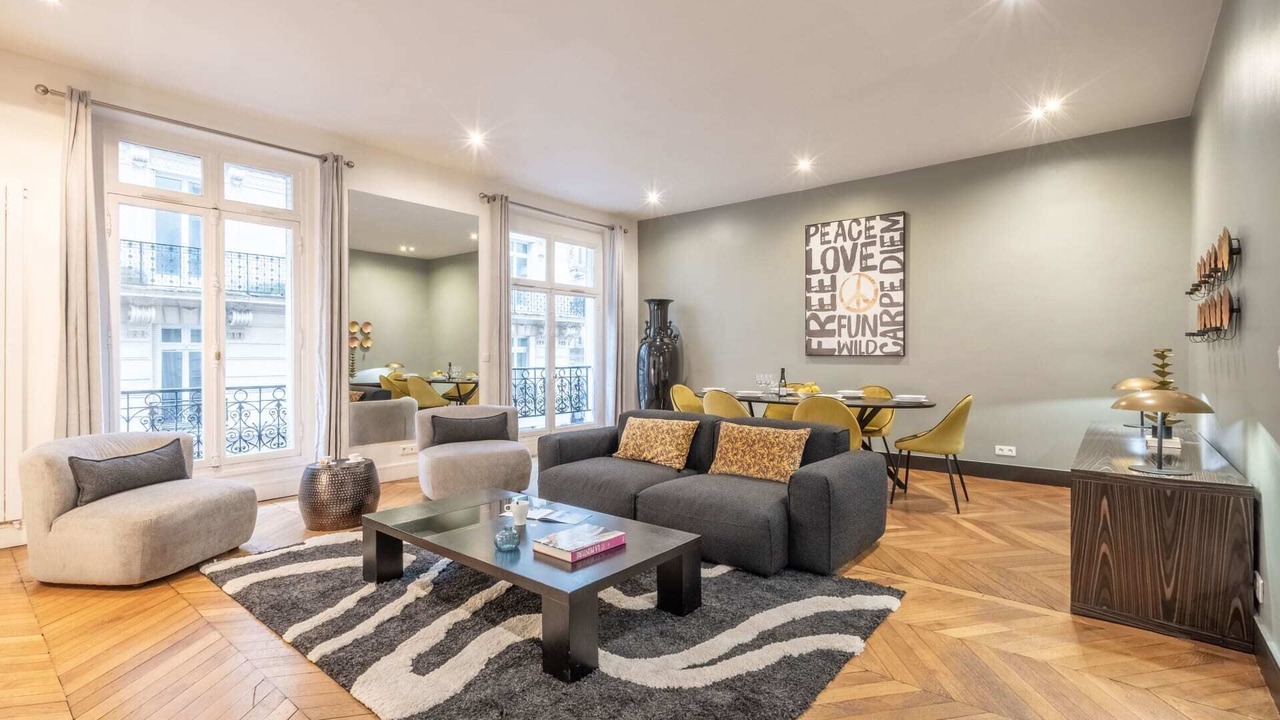 Photo of Livingroom in Champs-Elysees