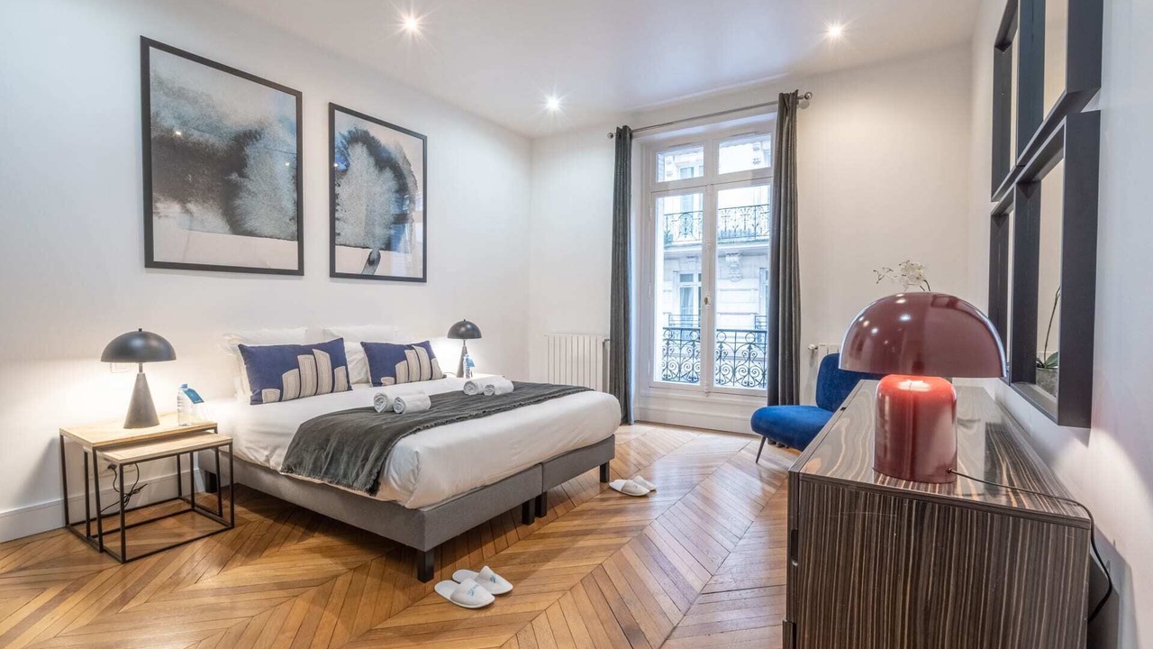 Photo of Bedroom in Champs-Elysees