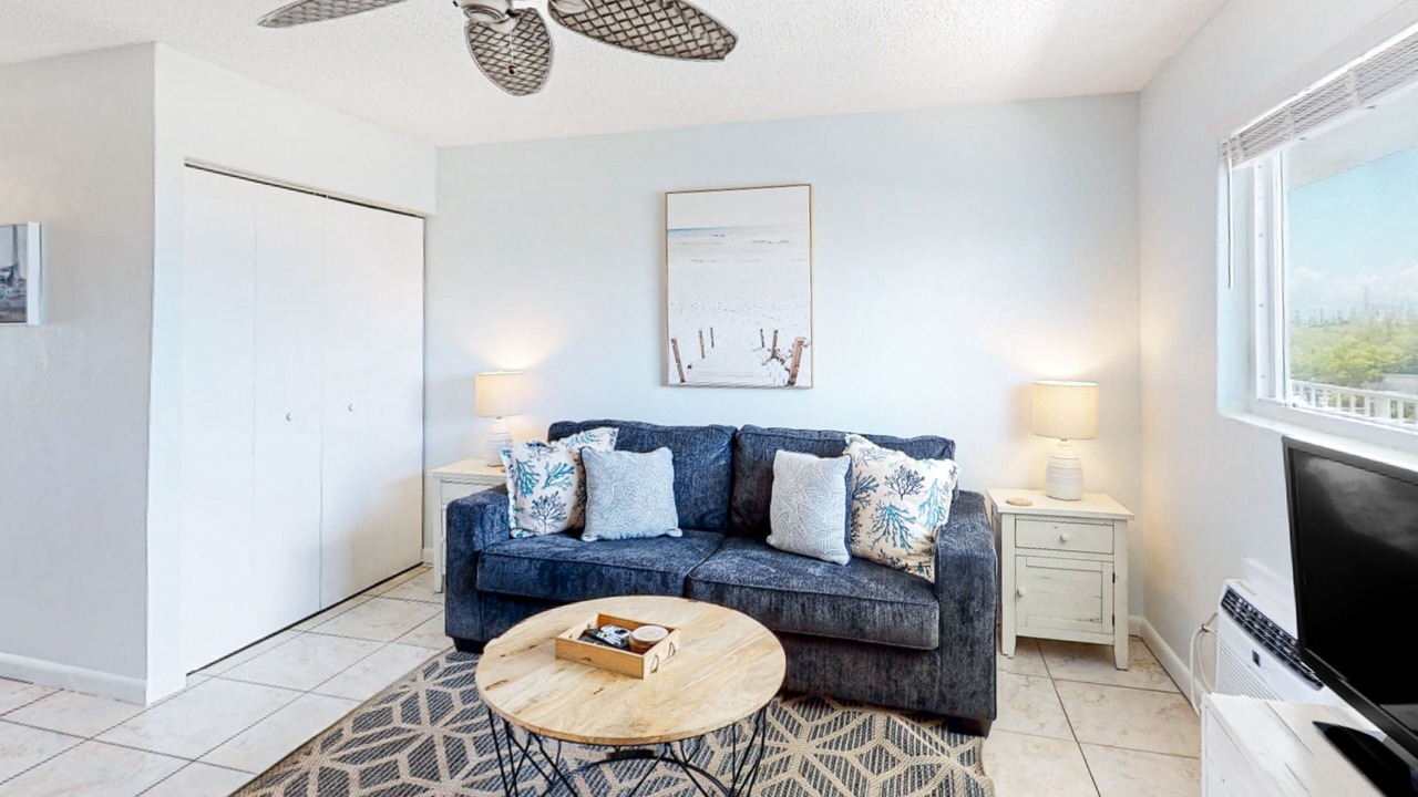 Photo of Livingroom in Marathon