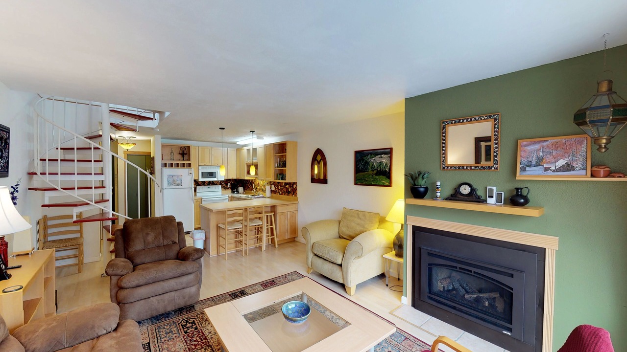 Photo of Livingroom in Alyeska