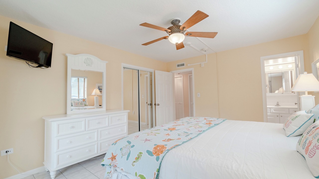 Photo of Bathroom in Key Colony Beach