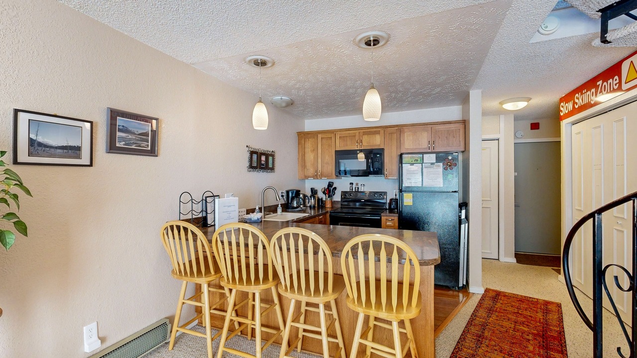 Photo of Kitchen in Alyeska