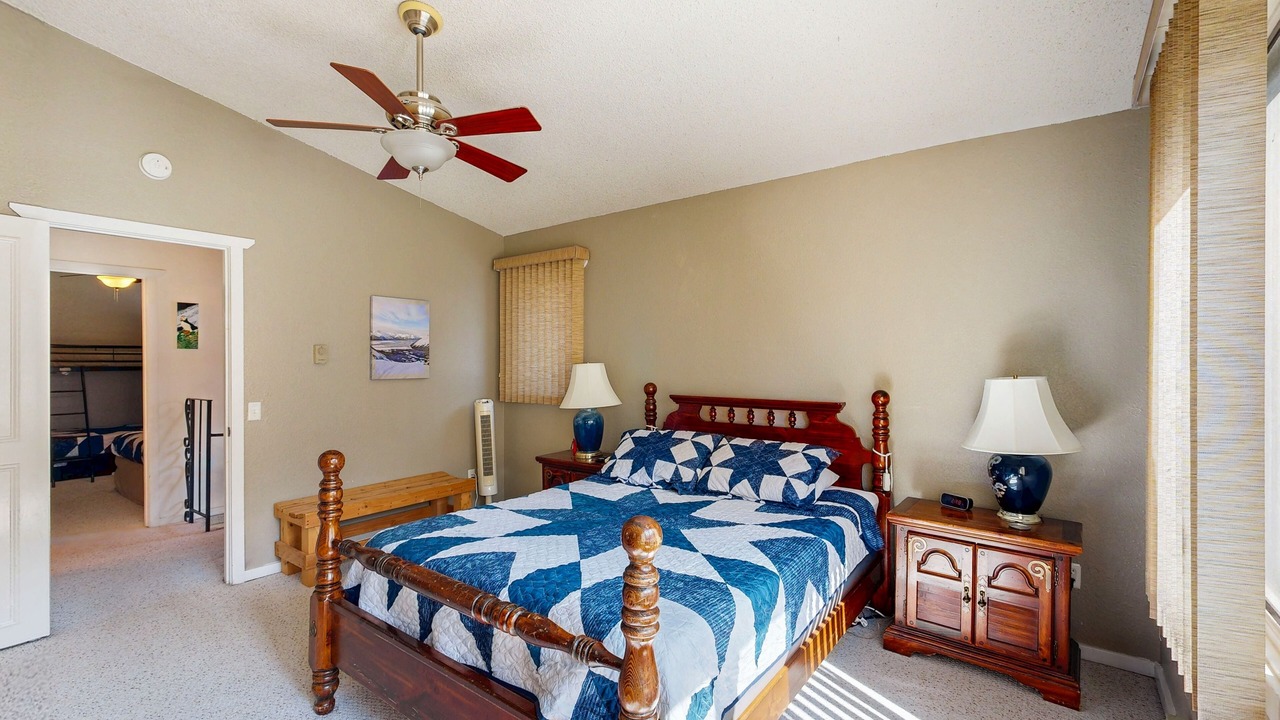 Photo of Bedroom in Alyeska