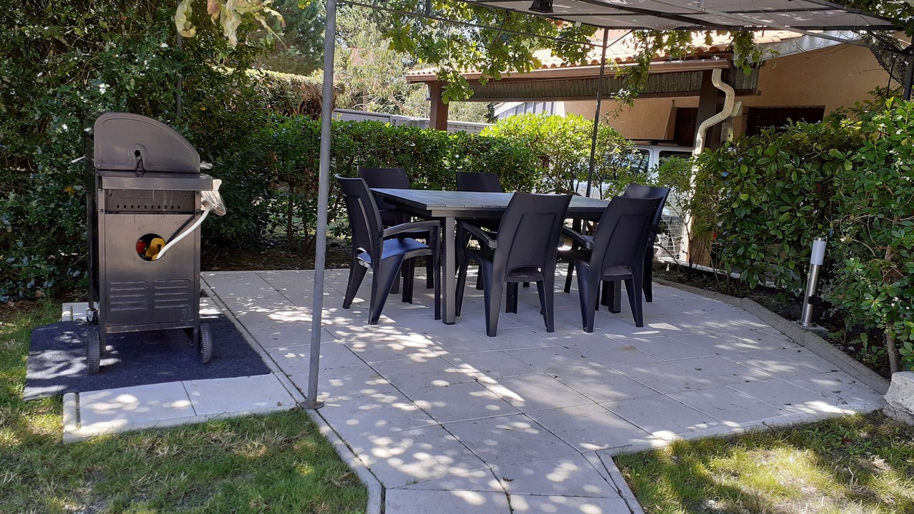 Photo of Outdoor in Saint-Aubin-de-Medoc