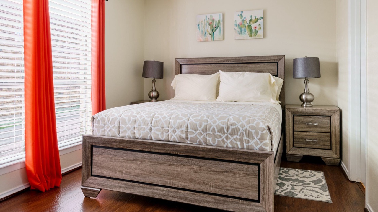 Photo of Bedroom in Oak Lawn