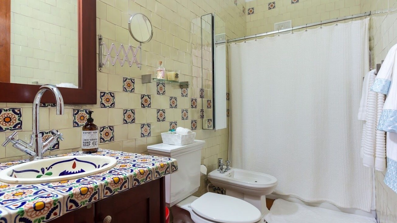 Photo of Bathroom in Mameyes II