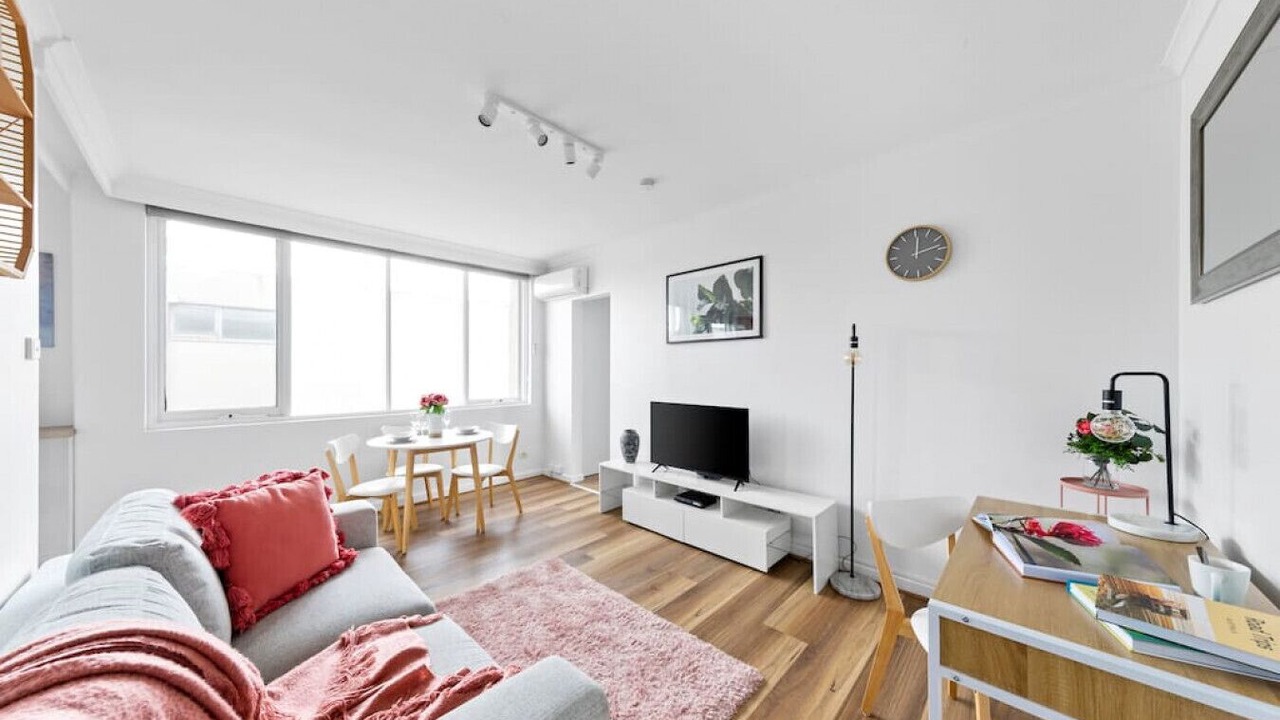 Photo of Livingroom in St. Kilda East