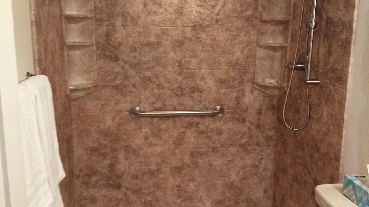Photo of Bathroom in Alamos