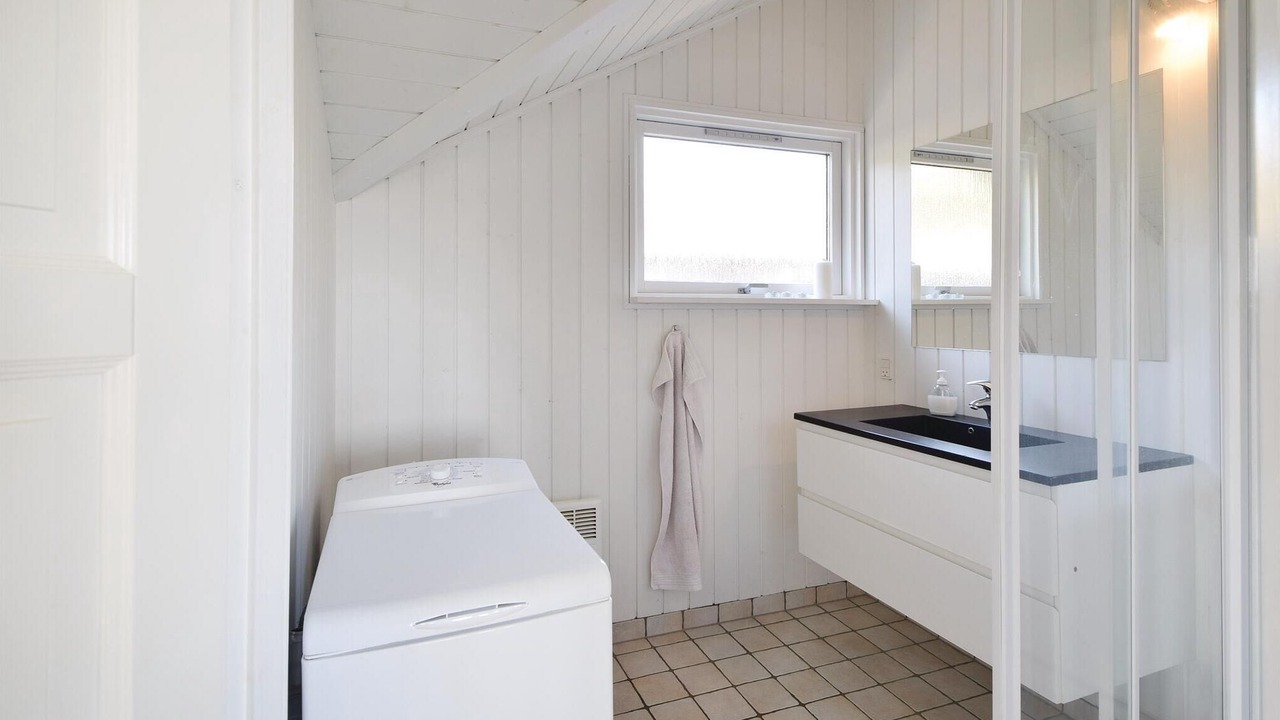 Photo of Bathroom in Helberskov
