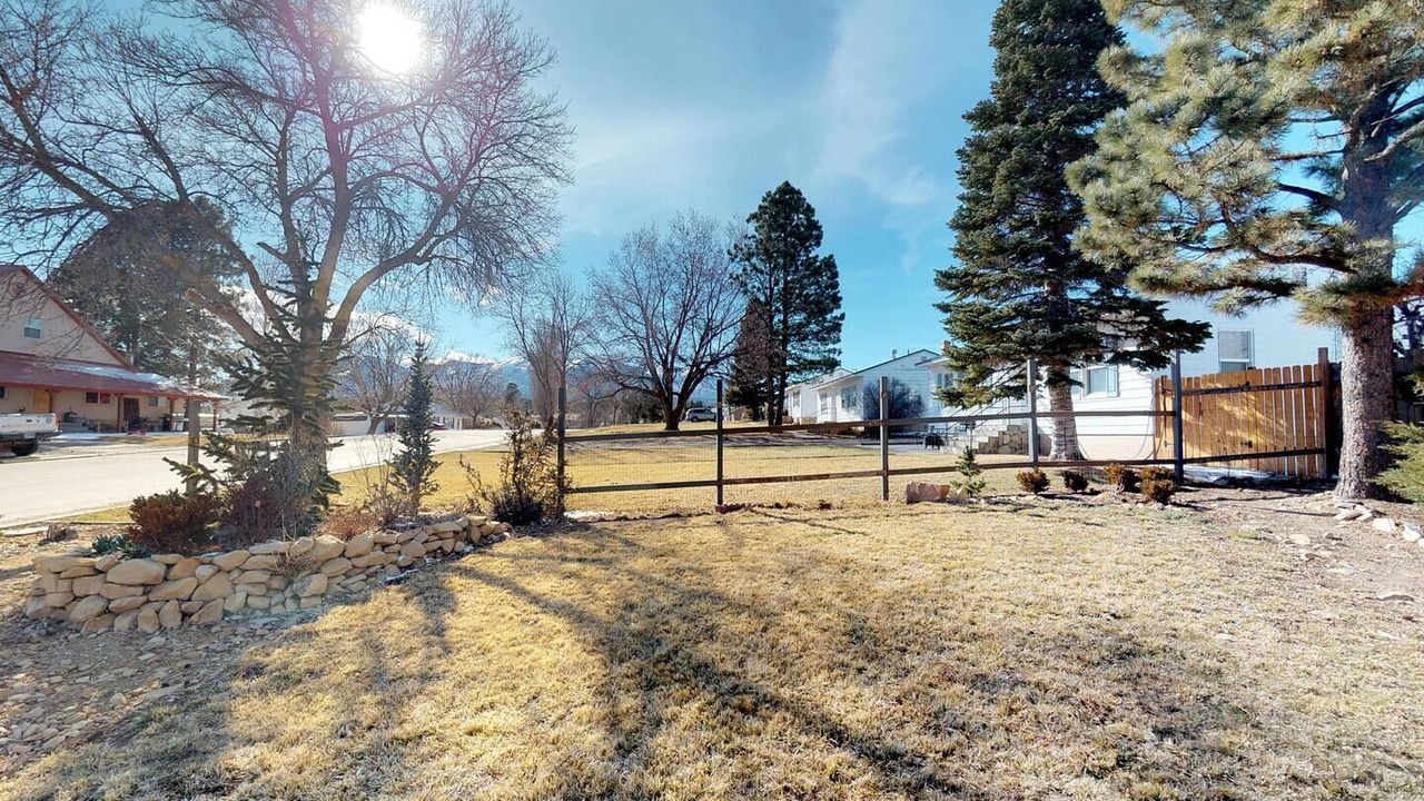 Photo of Others in Monticello