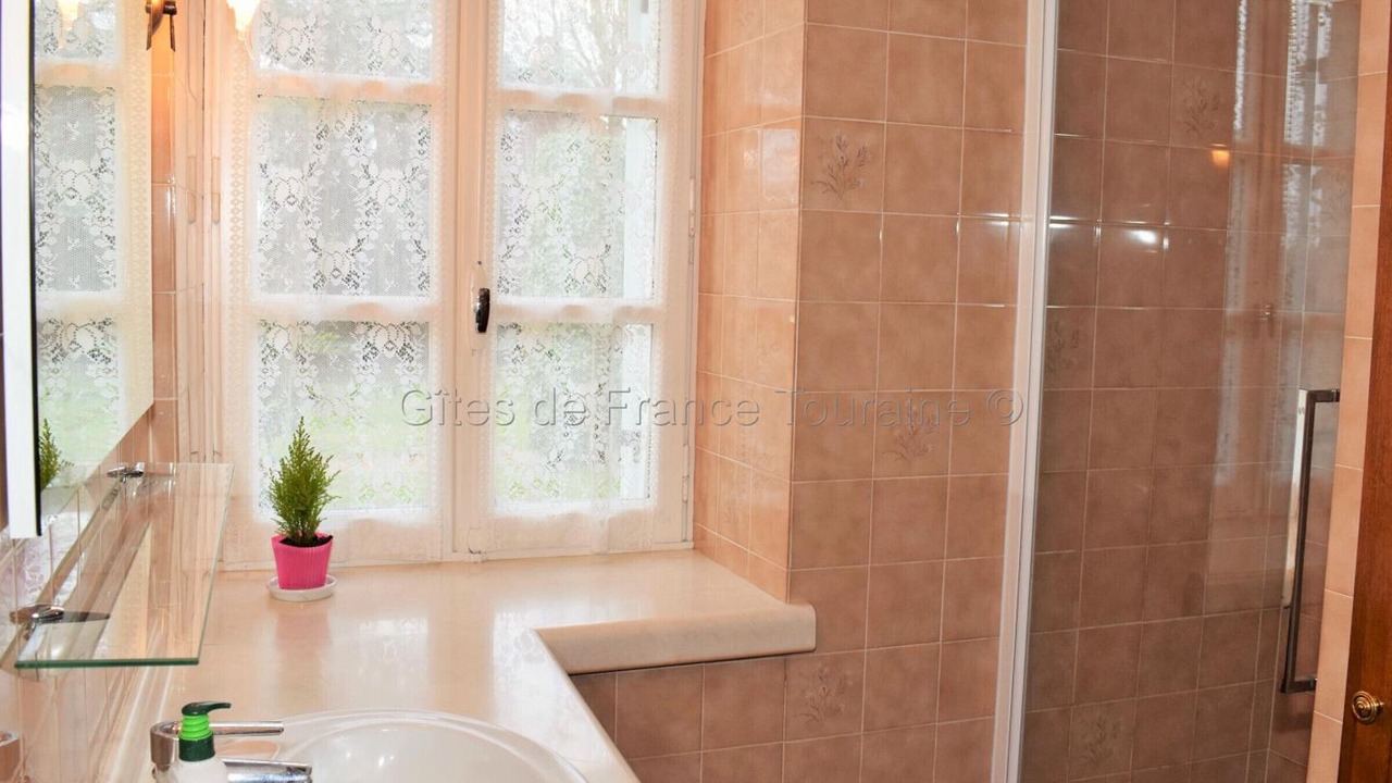 Photo of Bathroom in Cangey