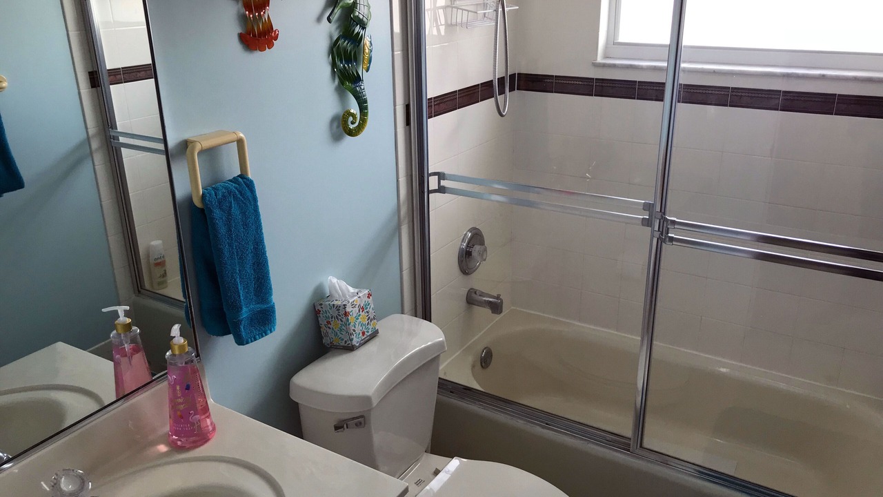 Photo of Bathroom in Cutthroat Harbor Estates